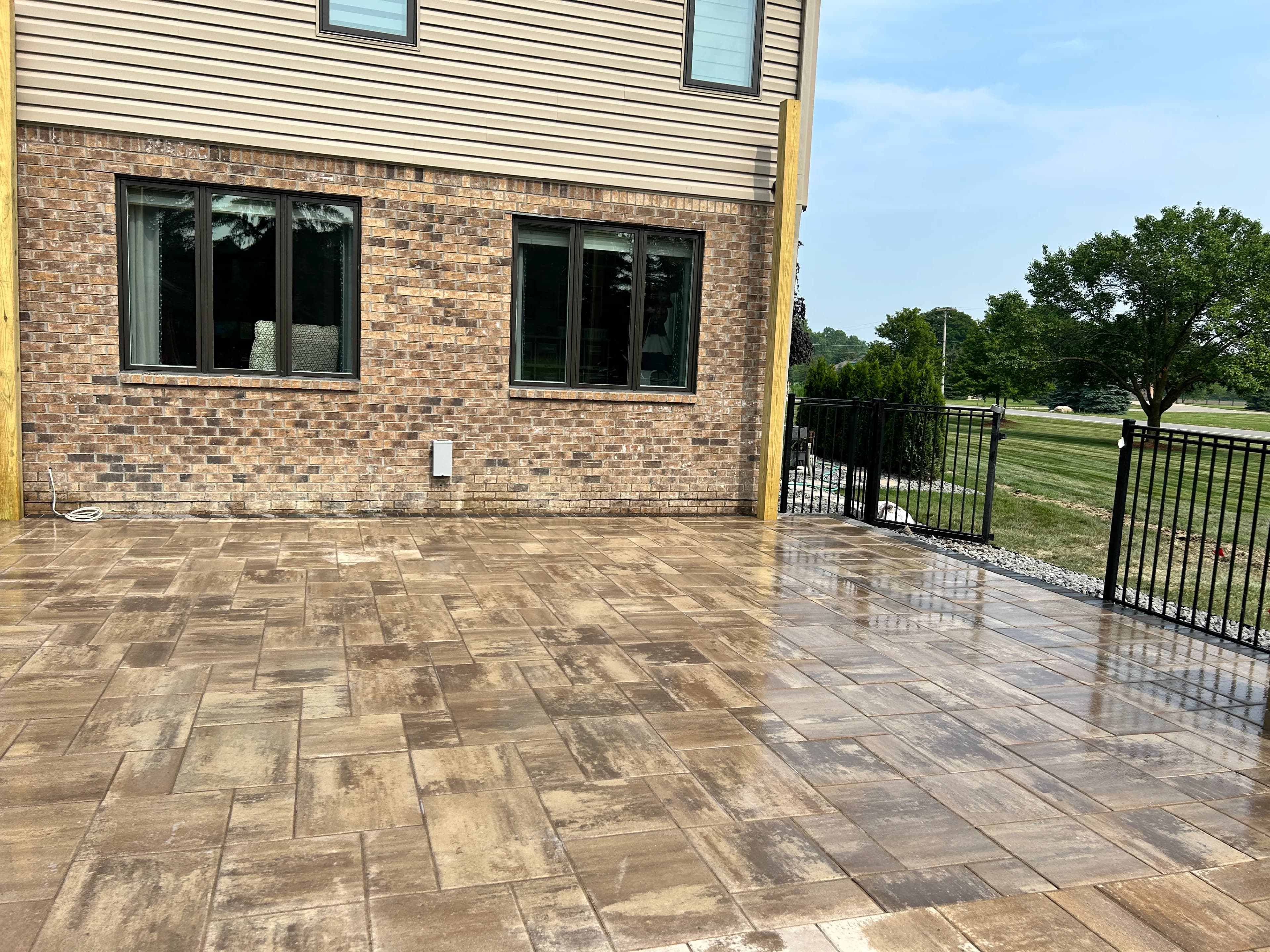 Patio and garden outdoor living design